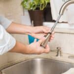 Astuce aérateur robinet économie d'eau