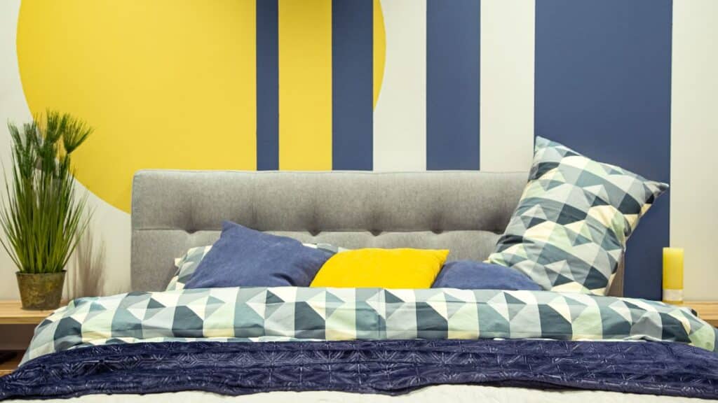 Chambre formes géométriques mur