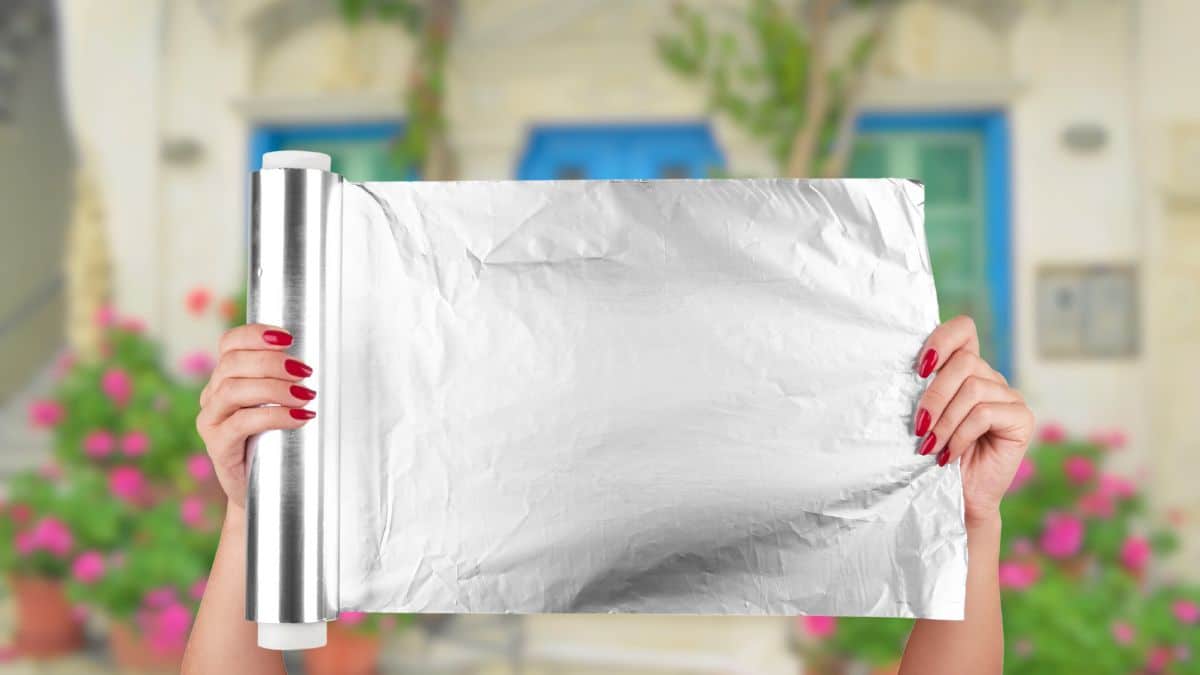 Incroyable mais vrai : 3 astuces méconnues du papier alu pour sécuriser votre maison